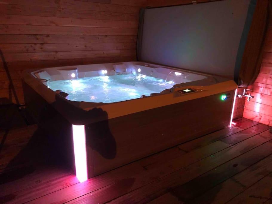 Hébergement de vacances Loft Privatise Avec Xxl Et Piscine Chauffee